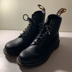 Women’s Lace up Doc Martins